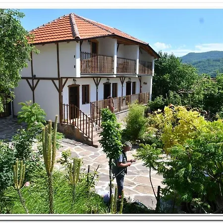 Golemi Kamik Vlasi 2 Lejlighed